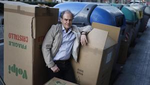 Javier Pérez Andújar, en plena calle barcelonesa. 