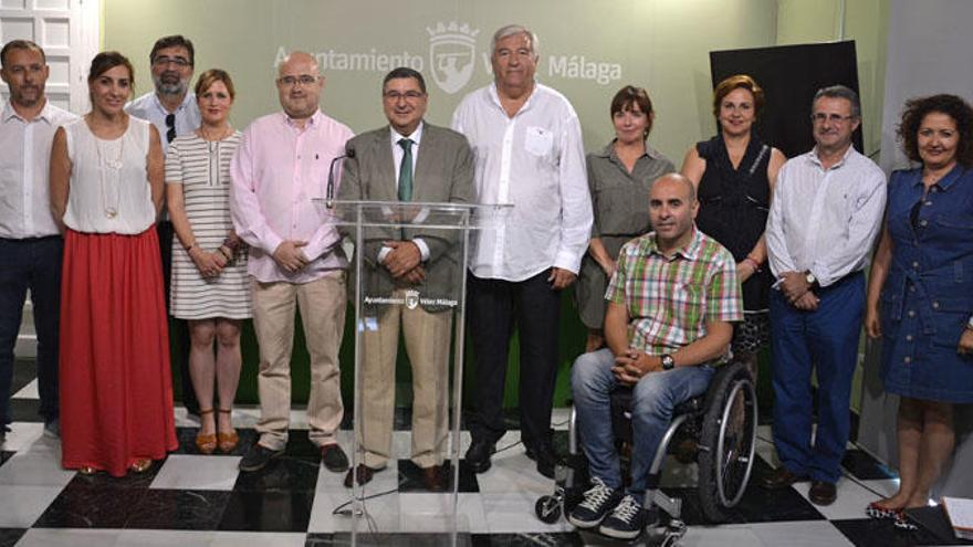 Antonio Moreno Ferrer, con parte de su equipo.