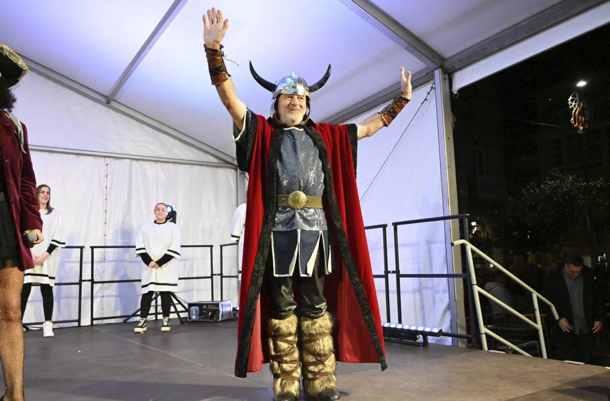 La llegada del rei Urco marca hoy el inicio del Entroido pontevedrés.