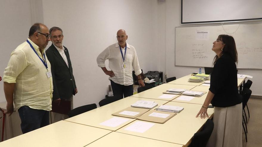 Les PAU tanquen un any "extraordinari" en nombre d'estudiants i sense detectar "cap aparell" electrònic
