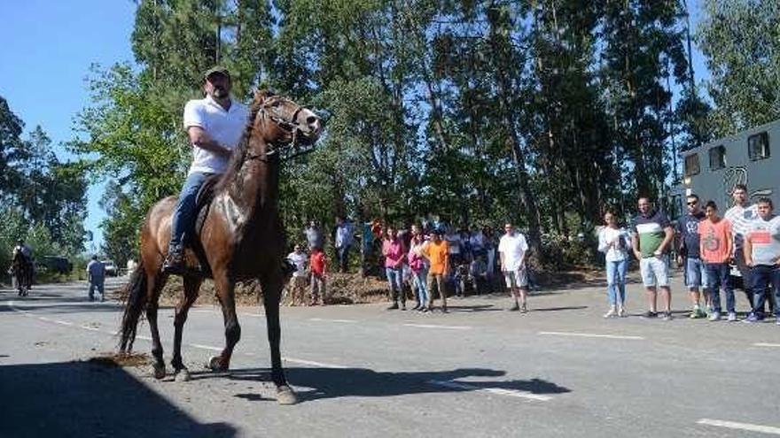 El desfile ecuestre es uno de los clásicos de este evento. // N. Parga