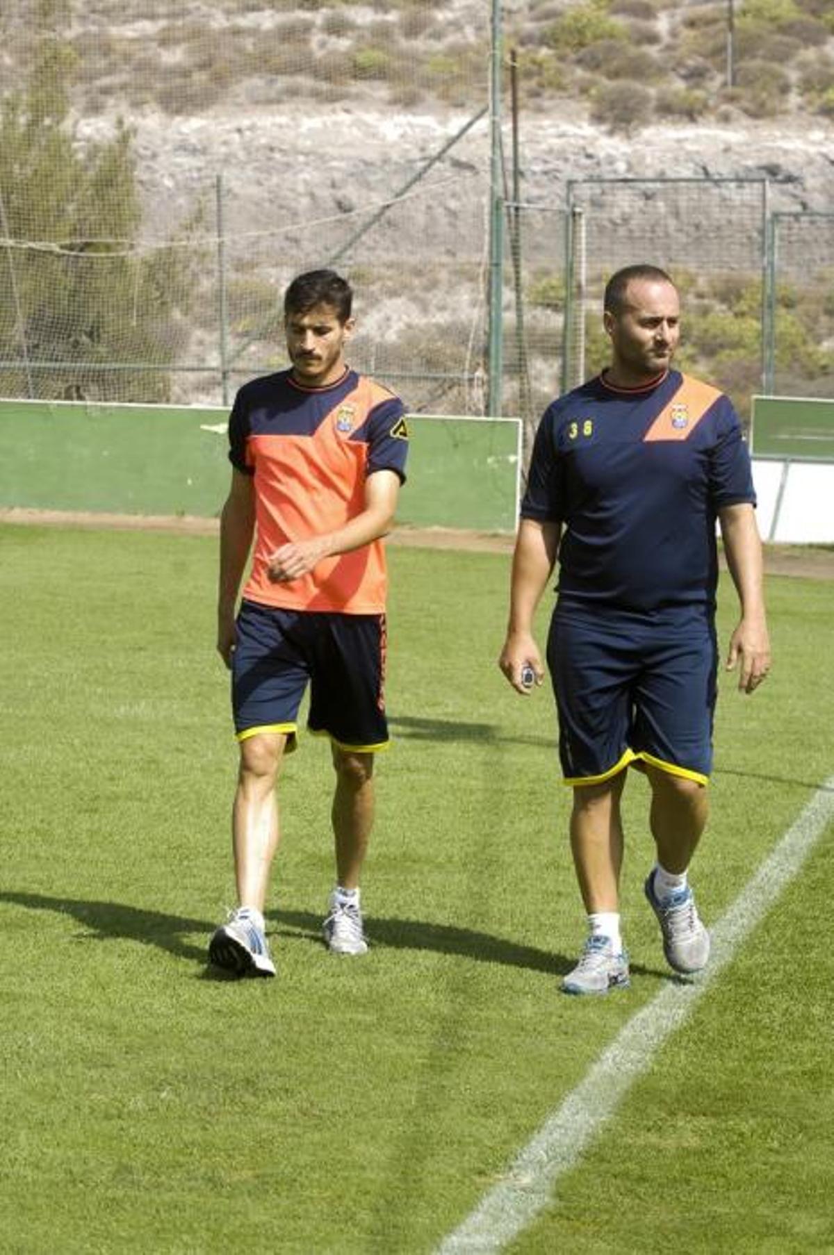 ENTRENAMIENTO DE LA UD LAS PALMAS Y ENTREVISTGA ...