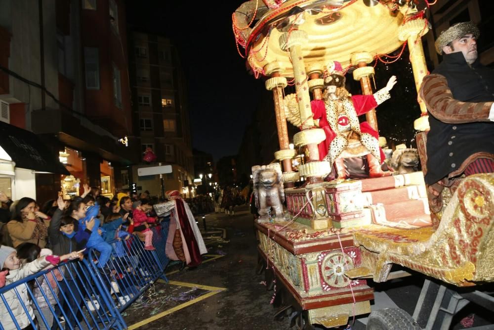 Cabalgata de los Reyes Magos en Oviedo