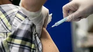 Catalunya empezará a vacunar de gripe y covid en las residencias a final de septiembre