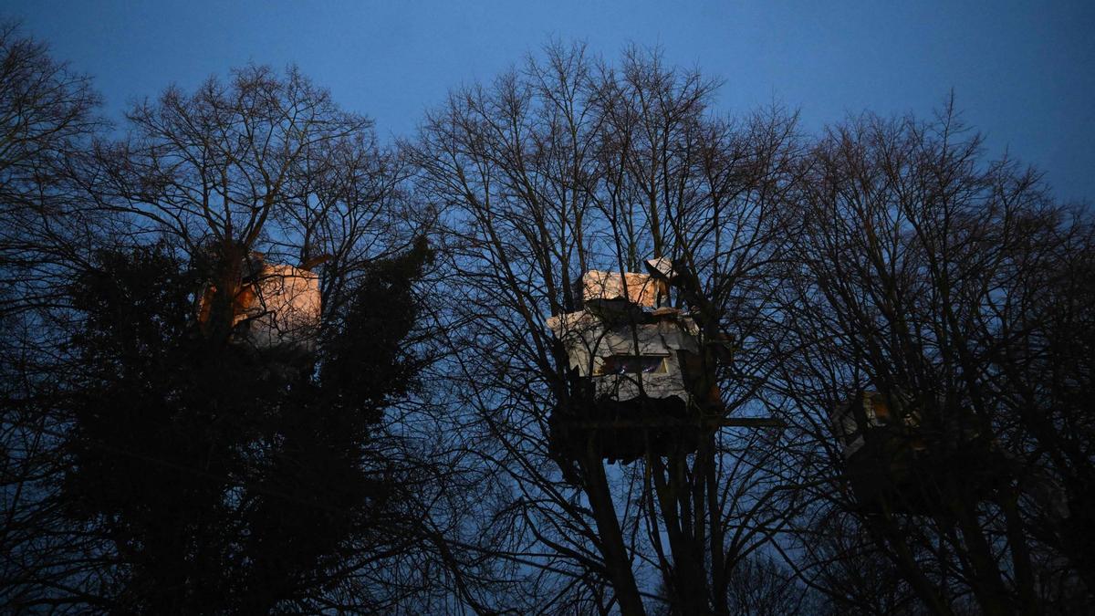 Manifestación contra una mina de lignito a cielo abierto en el pueblo alemán de Luetzerath. Los activistas reclaman que Alemania deje de extraer y quemar carbón lo antes posible por la lucha contra el cambio climático.