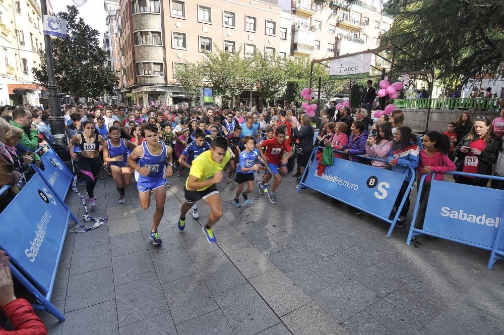 Carrera solidaria contra el cáncer de mama en Mieres