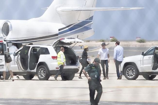 FUERTEVENTURA - Marion Cotillard y Brad Pitt  aterrizan en Fuerteventura - 23-05-16