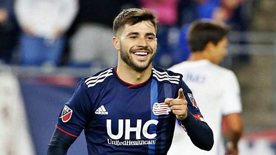 Carles Gil celebra un gol con el New England Revolution.