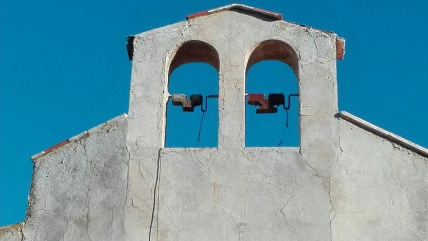 La ermita de la Virgen del Oro ha perdido sus campanas.