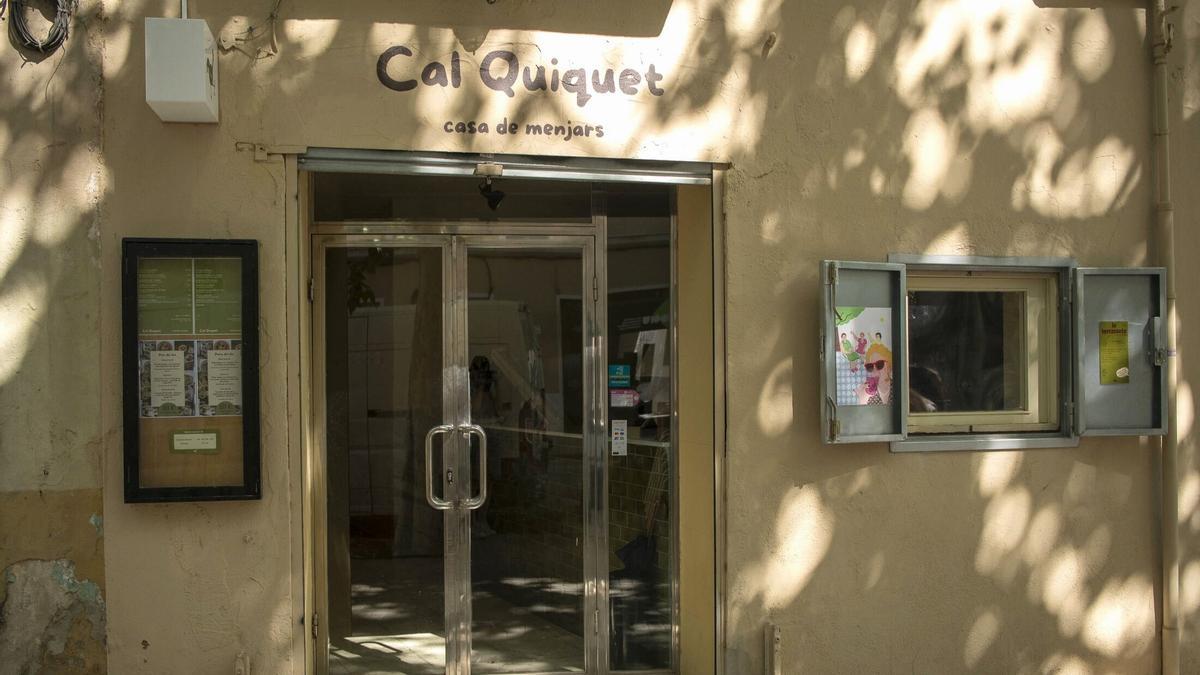La entrada del restaurante Cal Quiquet.