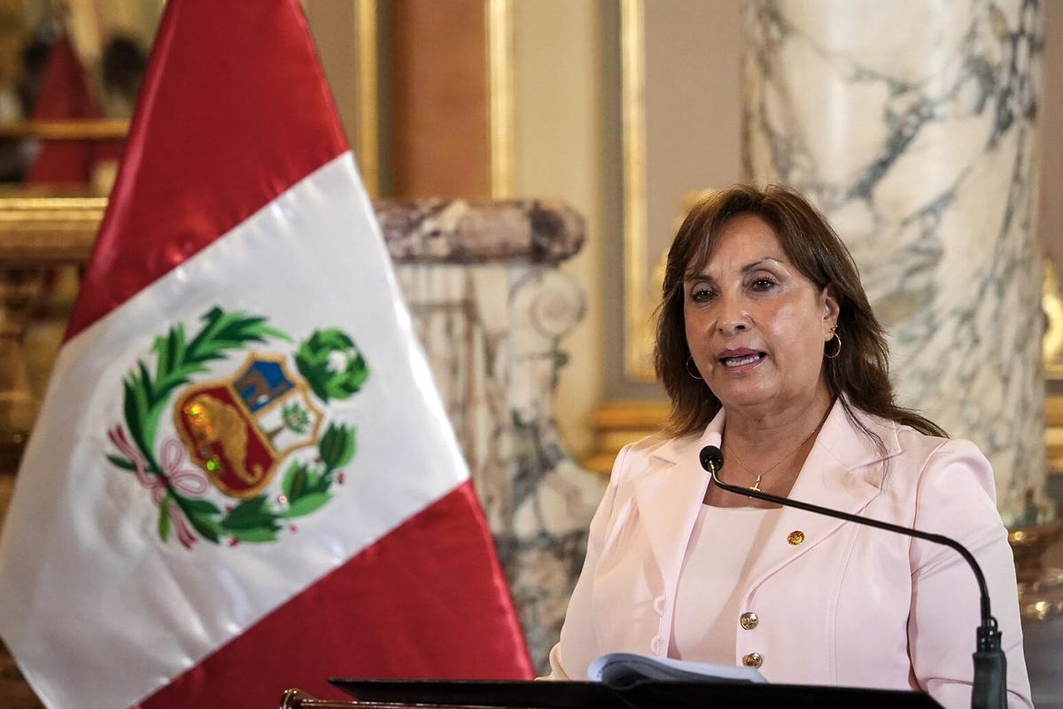 Foto de archivo de la presidenta de Perú, Dina Boluarte. EFE/ John Reyes Mejía