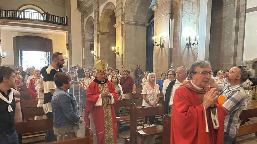 EN IMÁGENES: Celebración de San Pedro en Pola de Siero