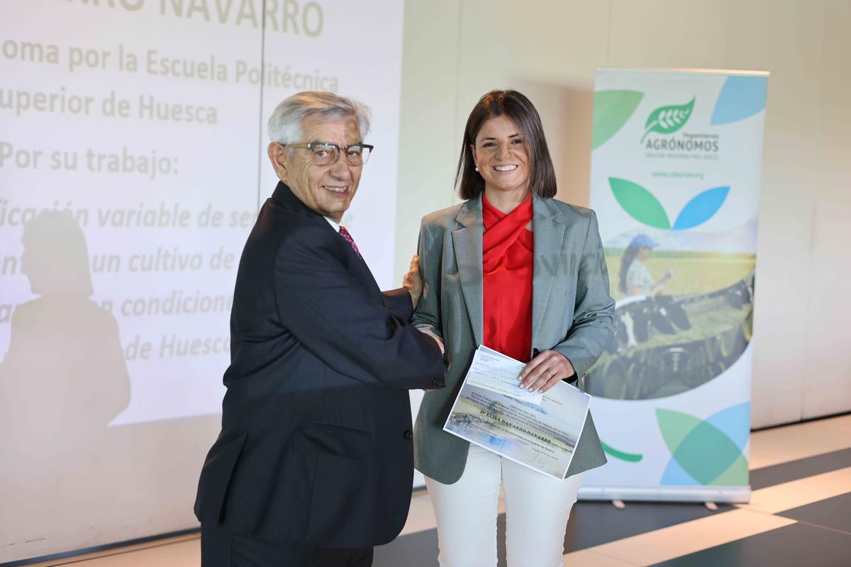 Elisa Navarro, Premio Francisco de los Ríos al mejor Trabajo Fin de Máster en la modalidad resto de trabajos.