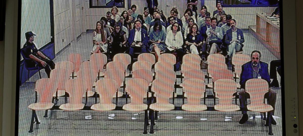 Solo el exalcalde de Majadahonda, Guillermo Ortega, asistió.