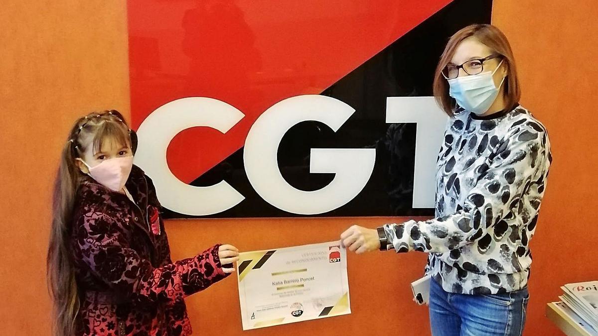 Katia Barrero, del Arias Gonzalo, gana el concurso sobre la enseñanza pública de CGT