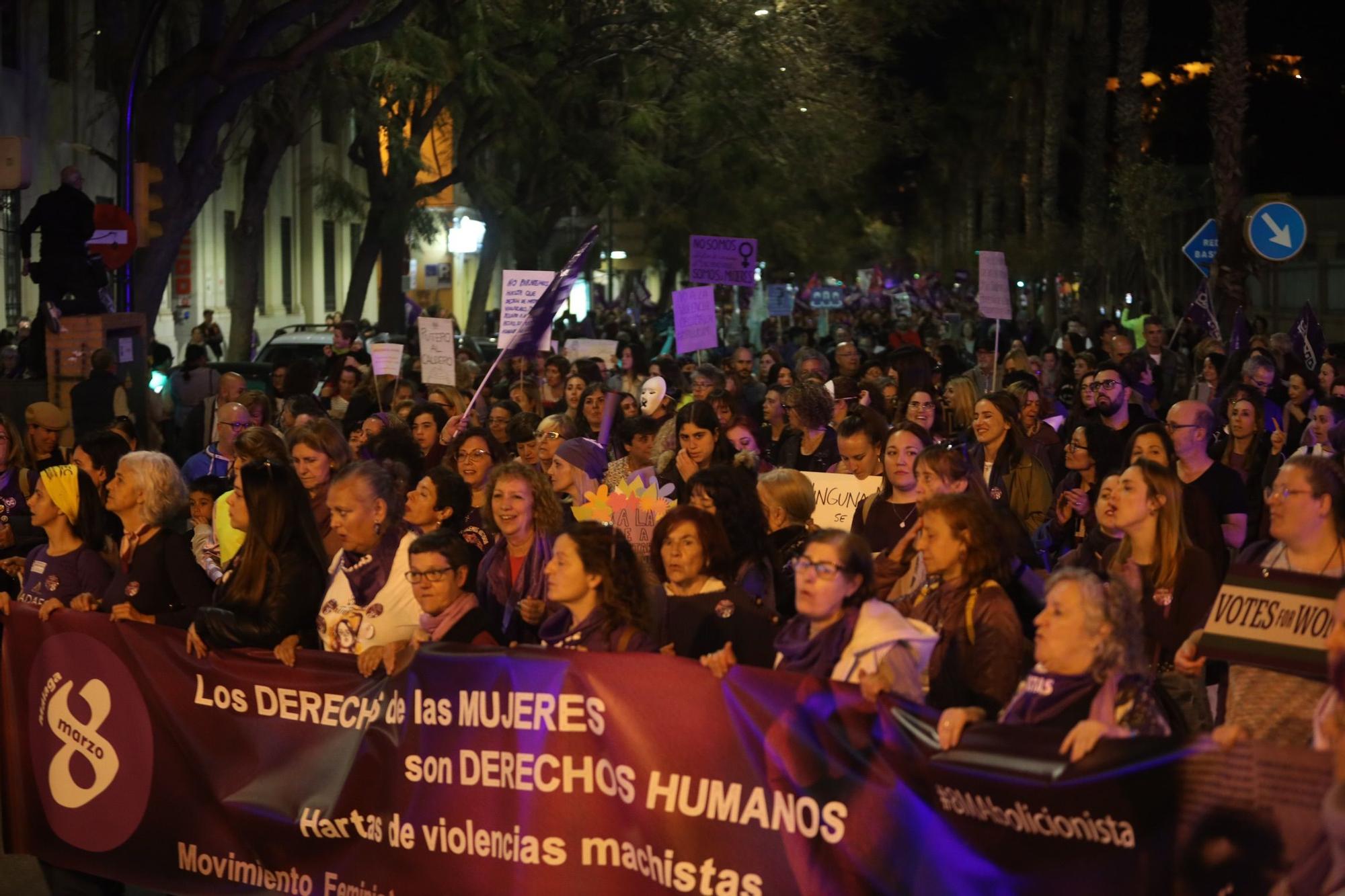 La marcha por el Día Internacional de la Mujer de Málaga, en imágenes