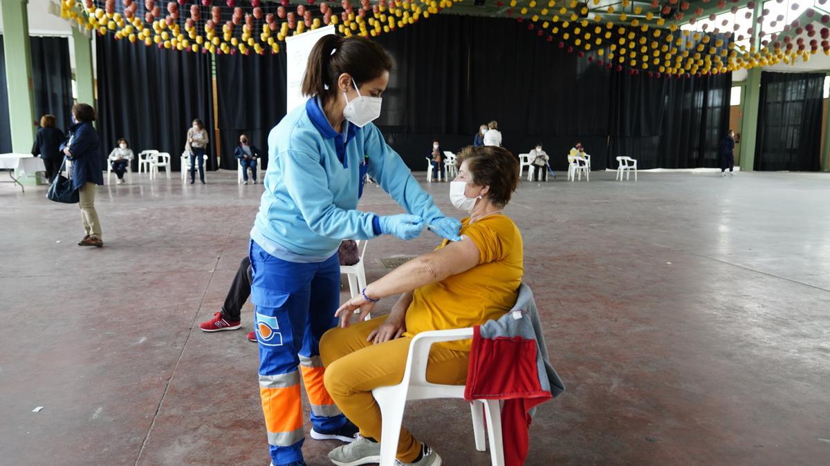 Vacunación a personas de 65 años en Pozoblanco.