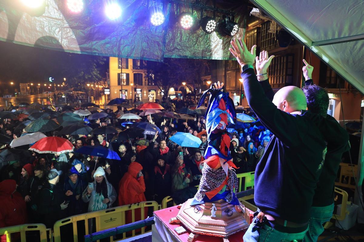 Nach Absage aller Events zu Sant Sebastià: So trotzten Bruderschaften und Anhänger des alternativen Stadtfests dem Regen