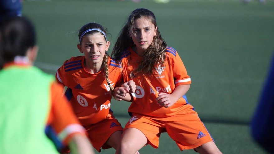 Los éxitos de La Roja impulsan el fútbol femenino