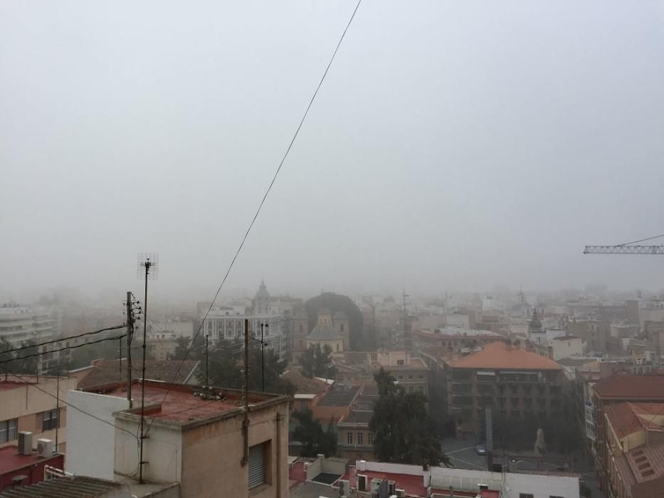 La niebla no deja ver el domingo por la mañana en Murcia