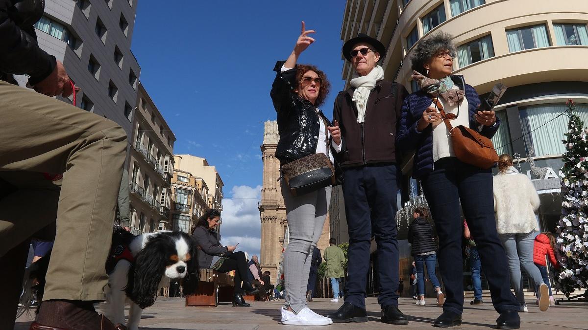 Turistas en la capital.