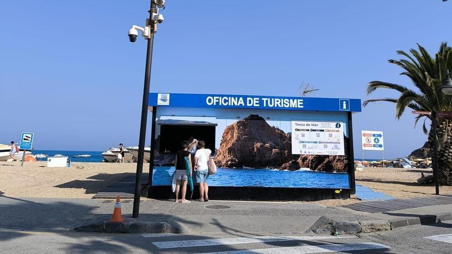 Hostalers de Tossa qüestionen la necessitat d’una nova oficina de turisme i demanen alternatives