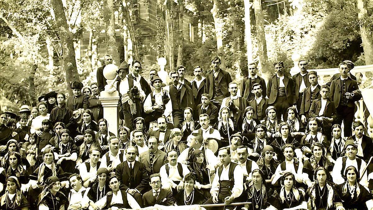 Coral do Balneario de Mondariz, Agarimos da Terra, 1916, con Castelao.