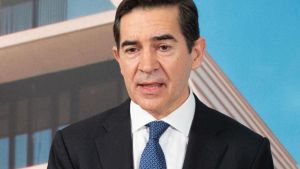 Els dos bancs pagaran dividends similars si segueixen per separat