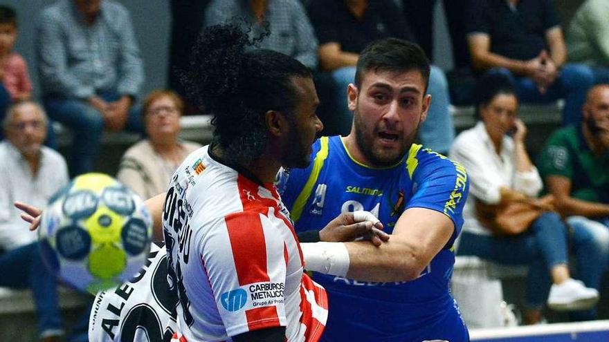 Colasuonno en el partido ante Puerto Sagunto. // Rafa Vázquez