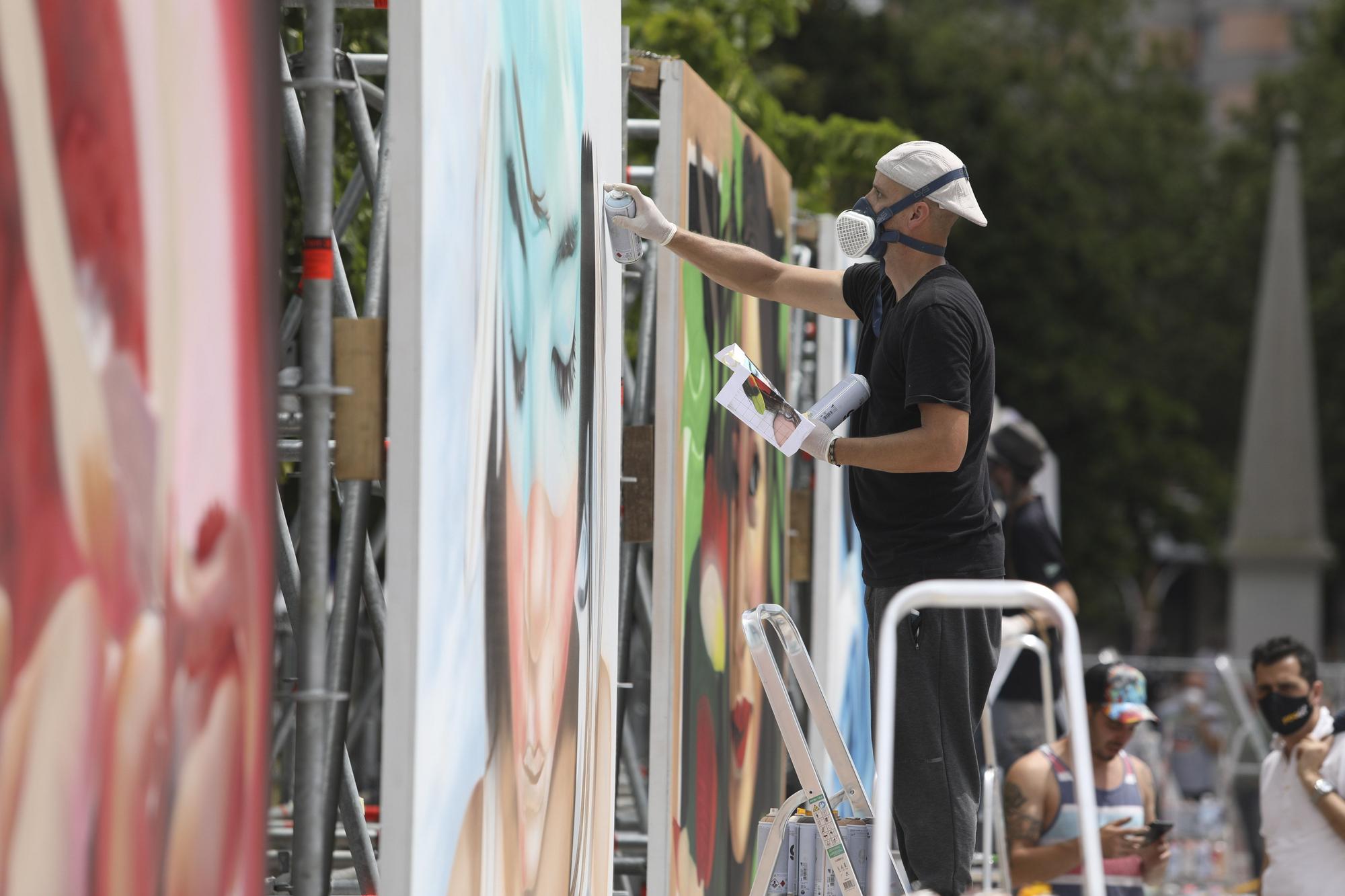 Los mejores grafiteros españoles del momento pulverizan su arte en Avilés