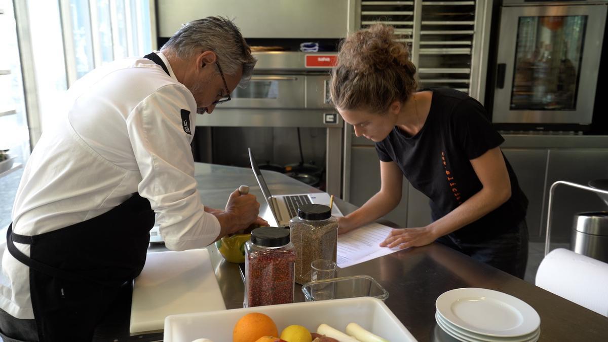 La plataforma &#039;Menjar durant el tractament del càncer&#039; s&#039;ha elaborat en col·laboració d&#039;oncòlegs, nutricionistes i personal sanitari dels millors centres de recerca i hospitalaris del país