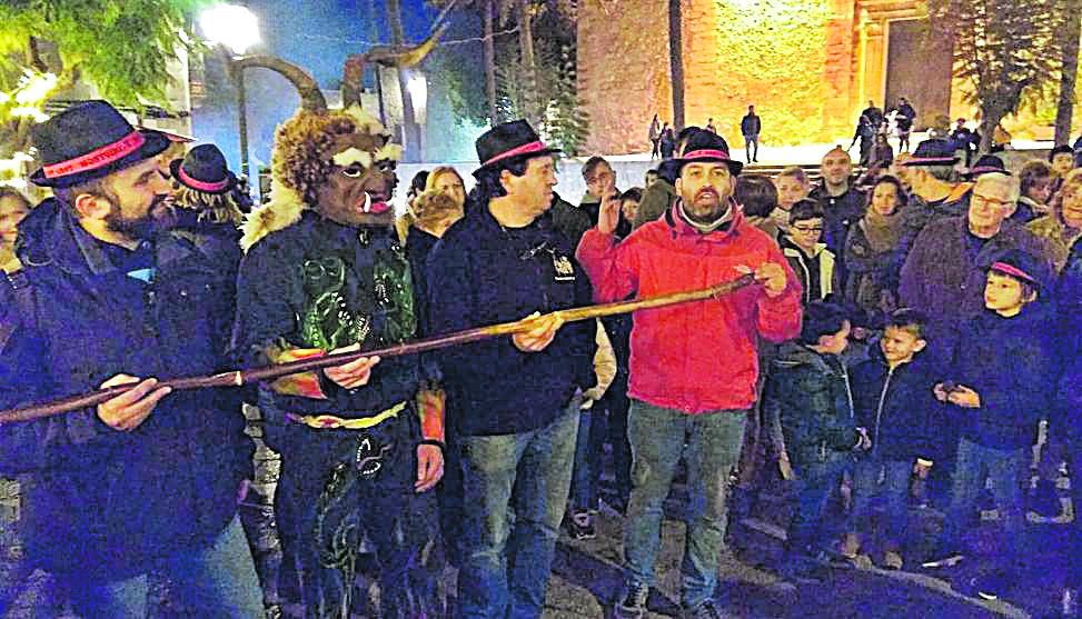 Sant Antoni 2020: Un sábado de 'beneïdes' y 'foguerons'