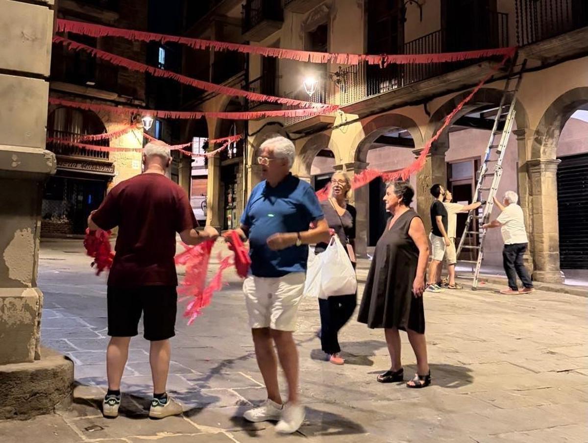 Els veïns durant les celebracions i els preparatius