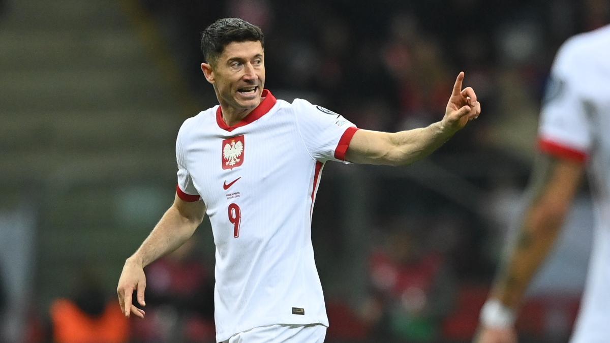 Robert Lewandowski, con Polonia