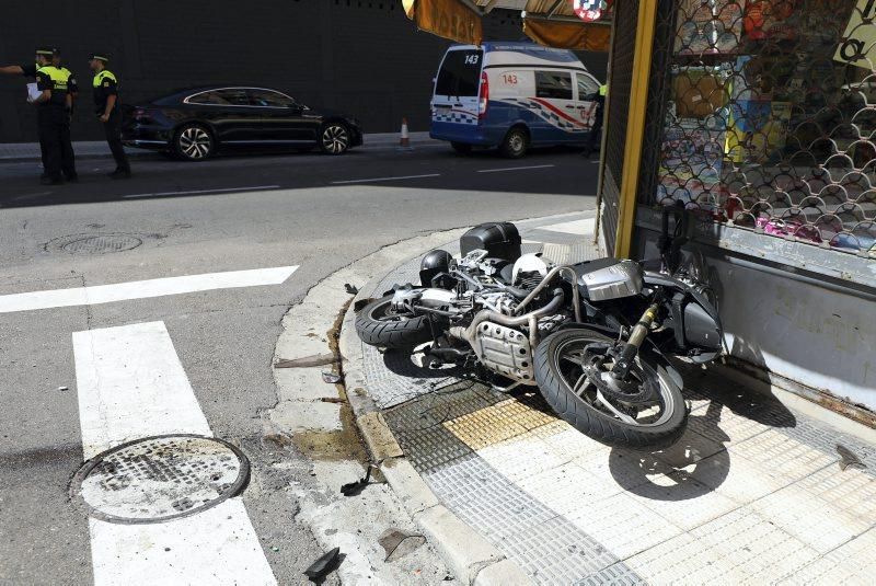 Accidente de tráfico en la calle Cortes de Aragón