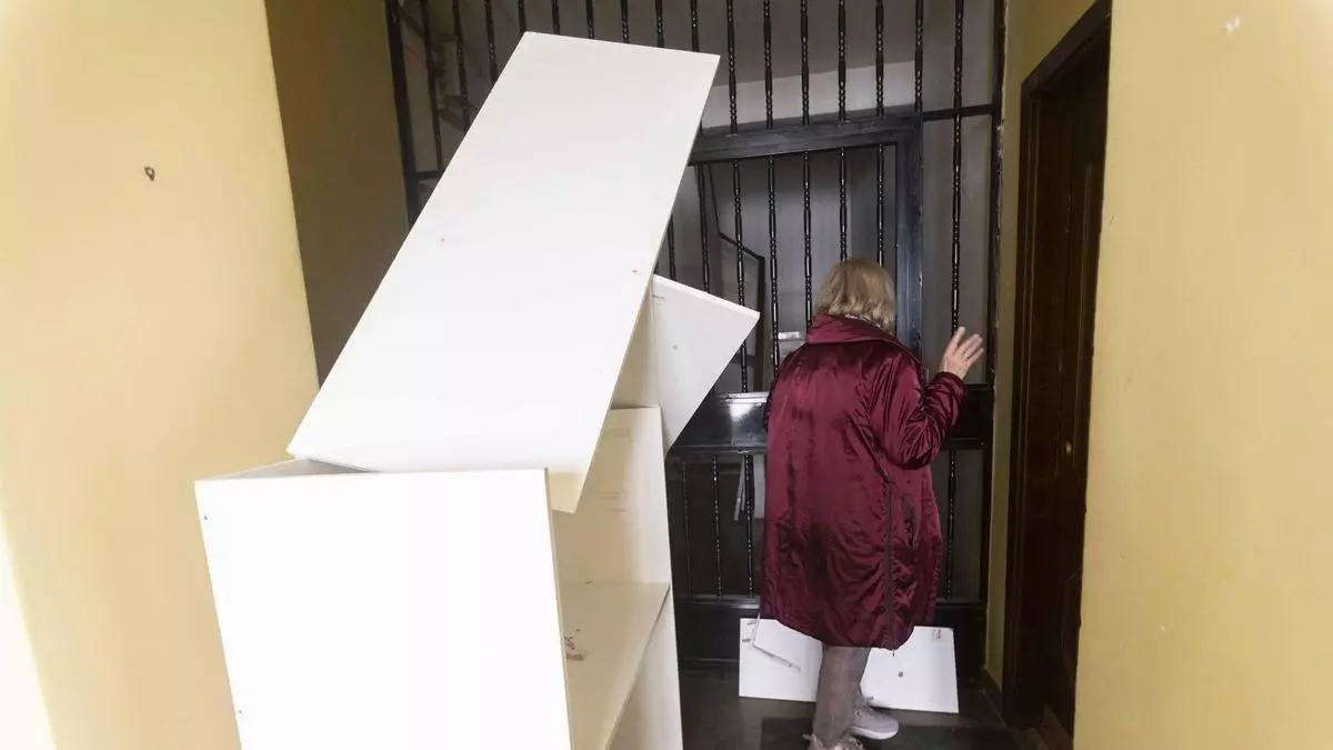 Vecinos de Alicante, hartos de un "centro de masajes" que podría esconder prostitución