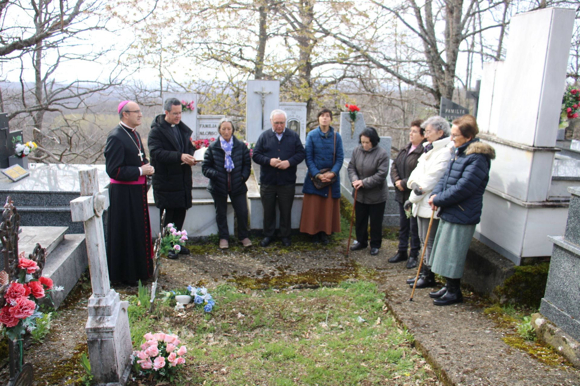 Visita del obispo de Astorga a Sotillo, Coso, Cerdillo, Murias, Limianos, San Ciprián y la residencia de El Puente de Sanabria