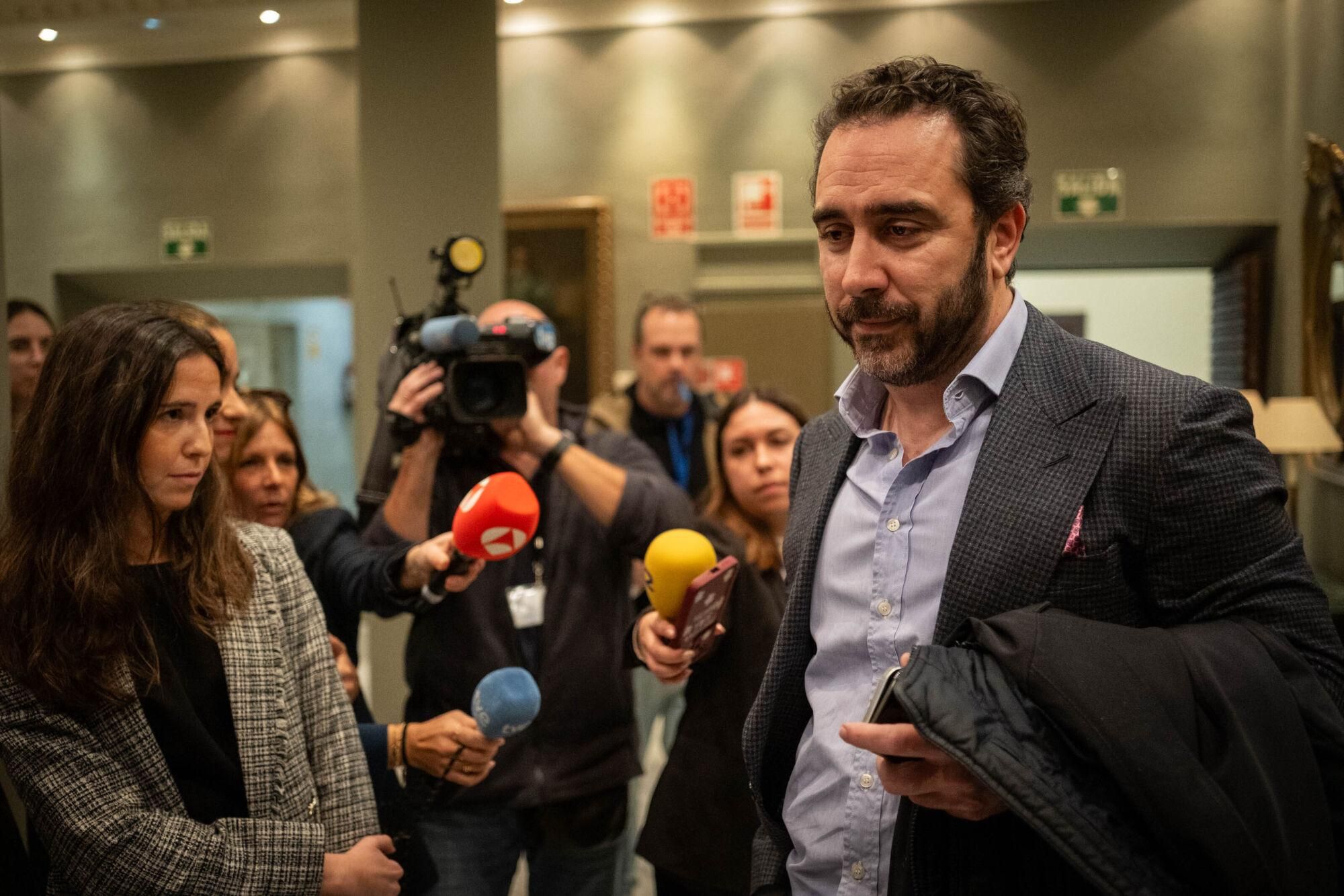 Aldama acude a la comisión de investigación del 'caso Mascarillas' en el Parlamento de Canarias