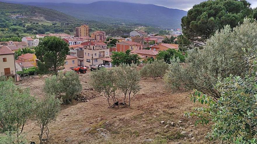 Els treballs per construir l’aparcament. | AJUNTAMENT DE LA JONQUERA