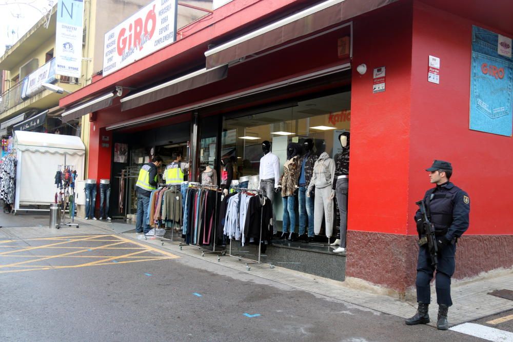 Macroperació policial contra les falsificacions a gran escala a La Jonquera