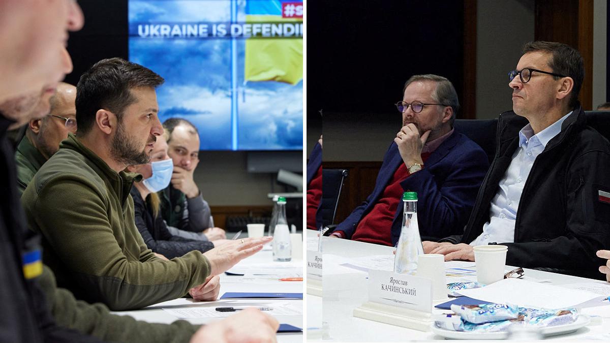 Volodímir Zelenski, a la izquierda, en la reunión que ha mantenido en Kiev con Mateusz Morawiecki, Pietr Fiala (en la imagen de la derecha) y Janez Jansa.