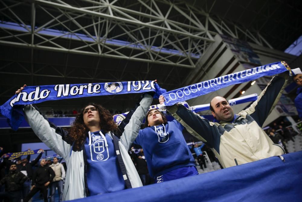 El partido entre el Real Oviedo y el Rayo Vallecano, en imágenes