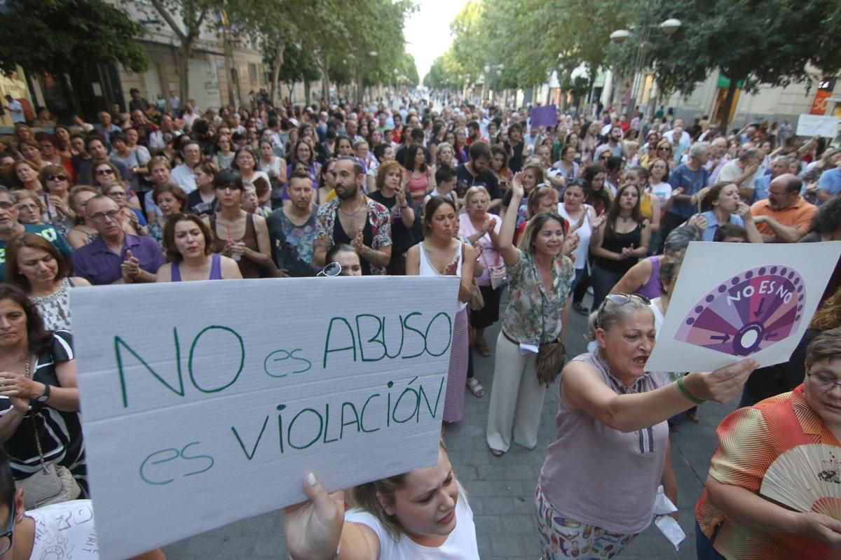 Concentración en Córdoba contra "La Manada"