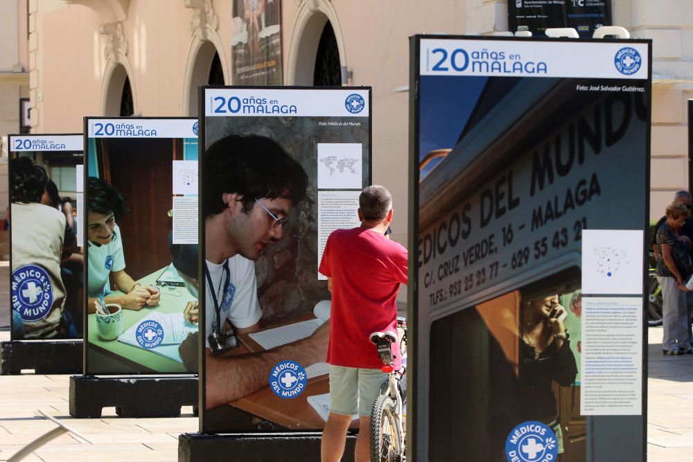 Exposición de Médicos del Mundo en la calle Alcaza