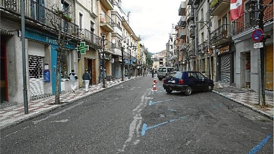 Aspecte que presenta actualment el carrer Francesc Camprodon.