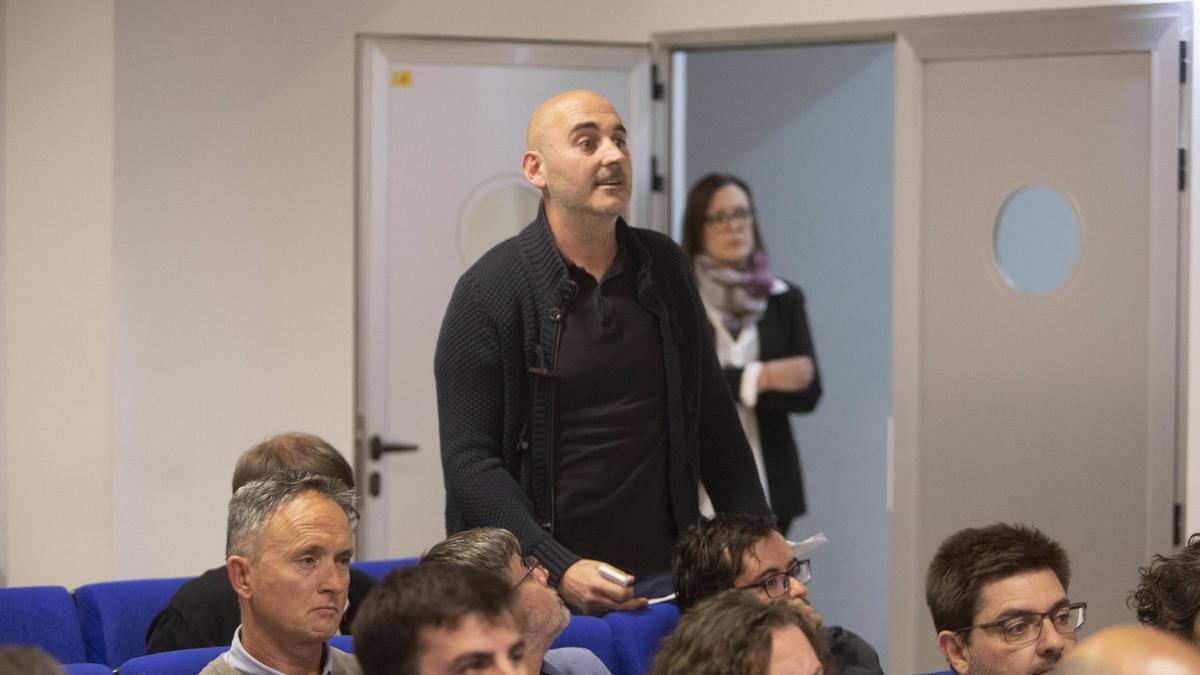 El alcalde de Bèlgida, Diego Ibáñez, en un pleno de la Mancomunitat de La Vall d'Albaida