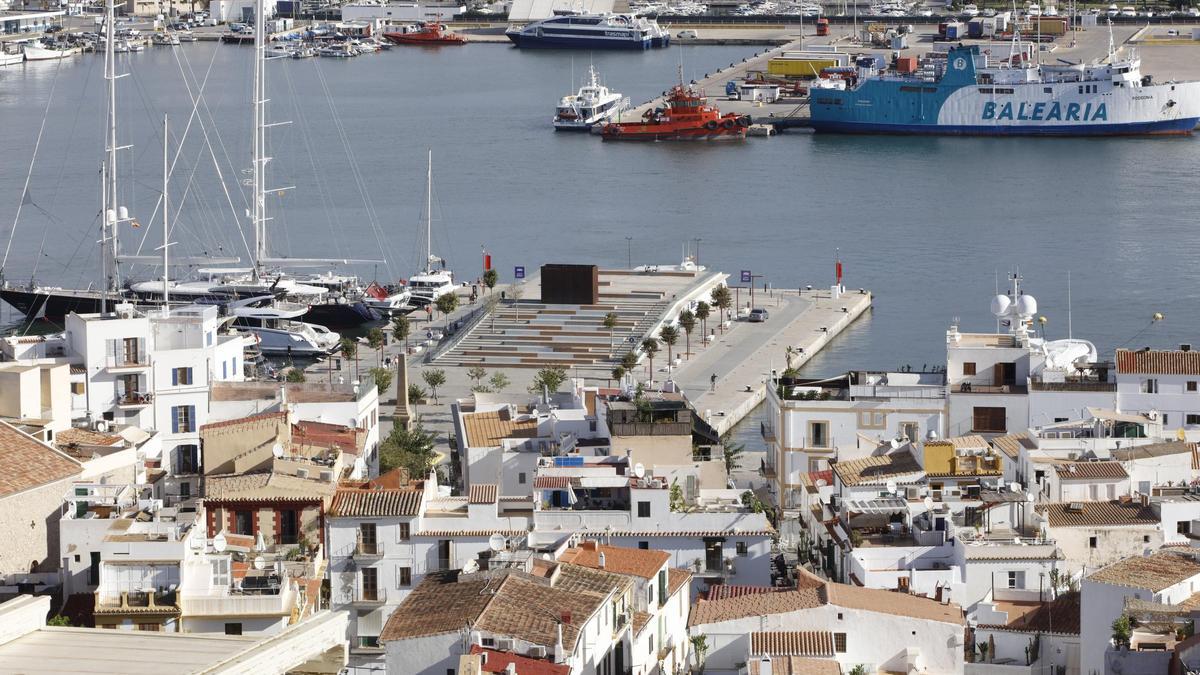 El puerto de Ibiza.