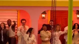 Estos son los famosos que estaban en la casita de Bad Bunny en la Super Bowl