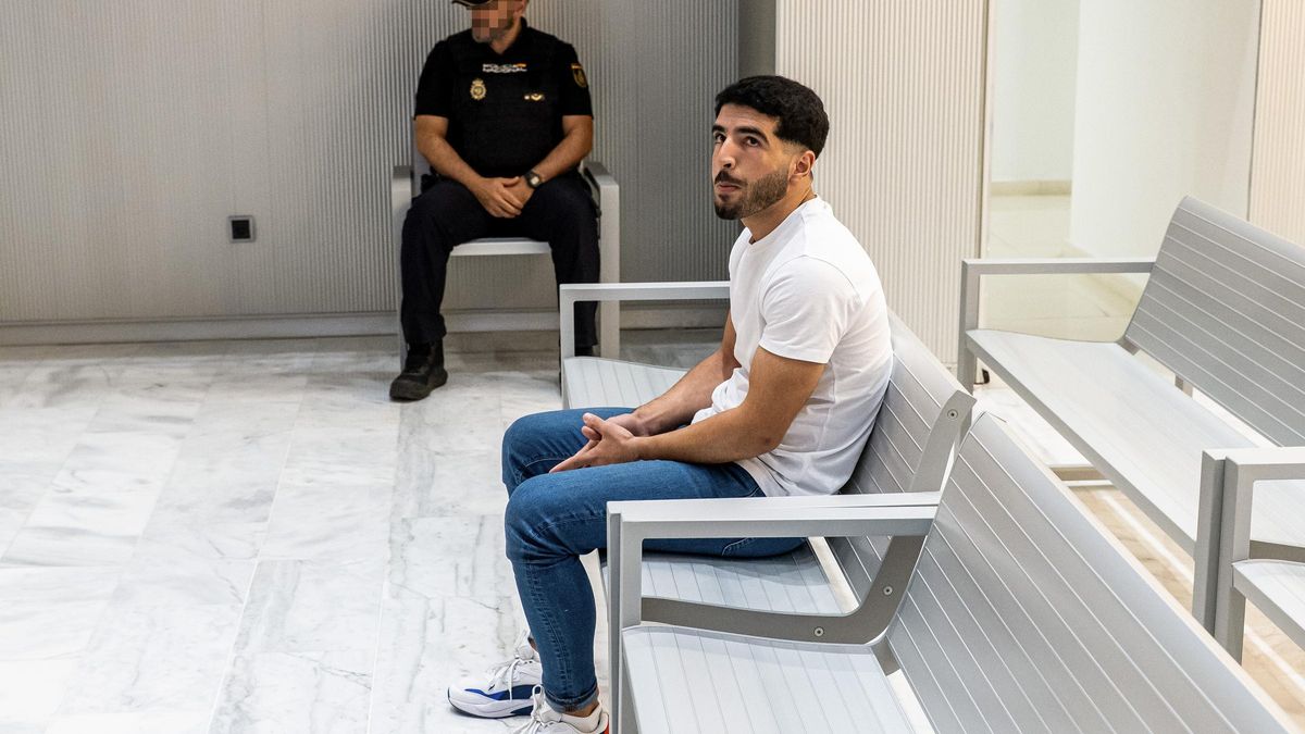El acusado de difundir mensajes yihadistas desde Blanca acepta 3 años de prisión