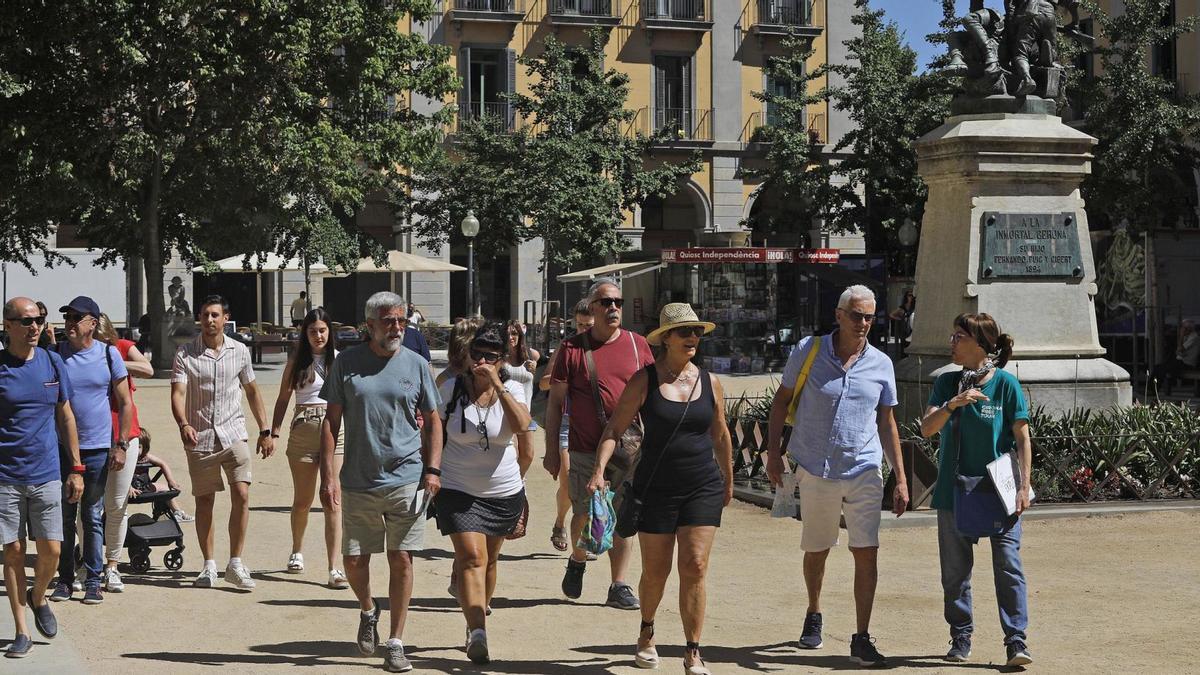 Turistes a Girona, fa poques setmanes
